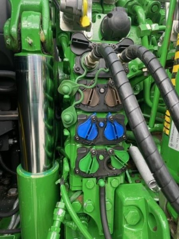 Traktor of the type John Deere 6175 R Autopower + Front Pto, Gebrauchtmaschine in Sorée (Picture 8)
