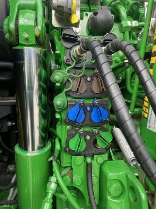 Traktor des Typs John Deere 6175 R Autopower + Front Pto, Gebrauchtmaschine in Sorée (Bild 8)