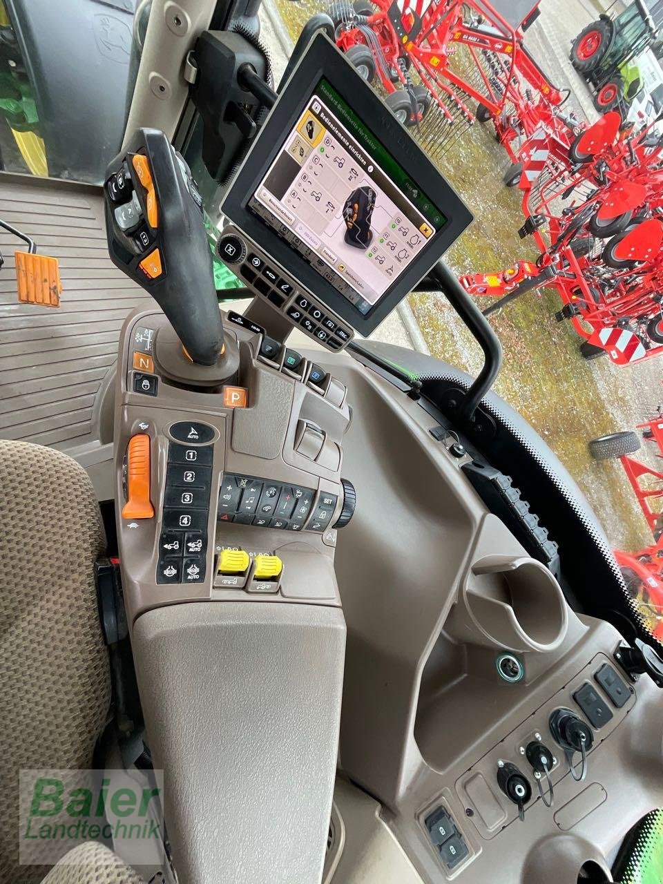 Traktor del tipo John Deere 6175 R, Gebrauchtmaschine en OBERNDORF-HOCHMOESSINGEN (Imagen 7)