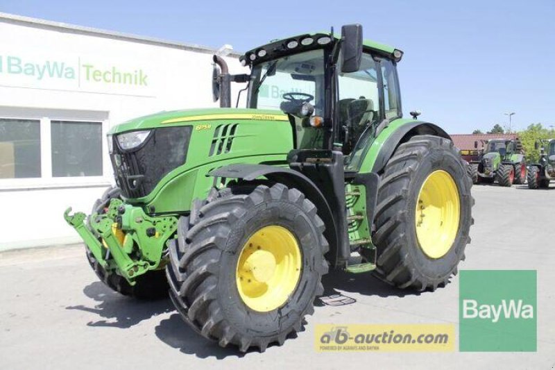 Traktor van het type John Deere 6175 R, Gebrauchtmaschine in Straubing (Foto 11)