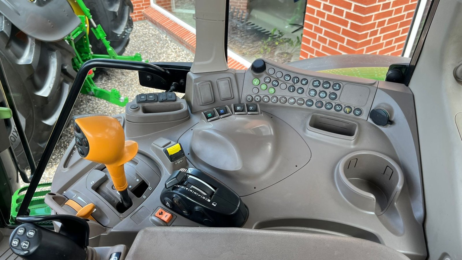 Traktor типа John Deere 6175M Autoquad, Gebrauchtmaschine в Nørager (Фотография 4)