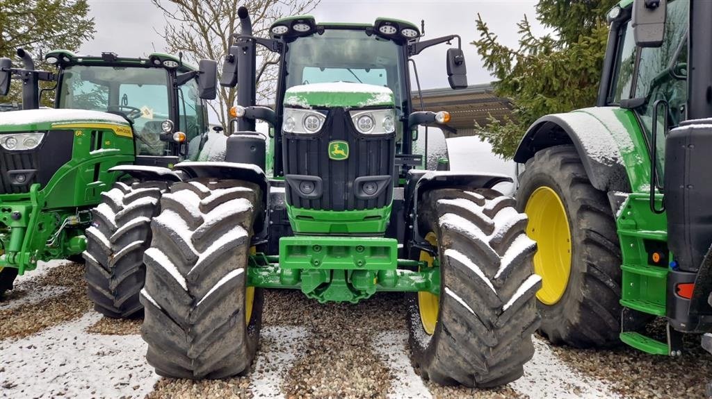 Traktor Türe ait John Deere 6175M Kun 10 Timer!!! AutoQuad™ PLUS EcoShift. Premium sæde. TLS., Gebrauchtmaschine içinde Kolding (resim 2)