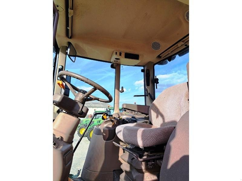 Traktor za tip John Deere 6175M, Gebrauchtmaschine u SAINT-GERMAIN DU PUY (Slika 6)