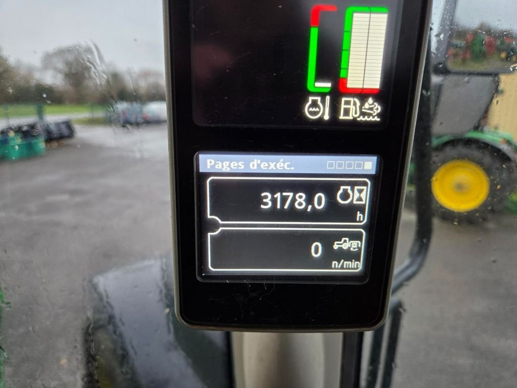 Traktor of the type John Deere 6175M, Gebrauchtmaschine in ATHIS (Picture 7)