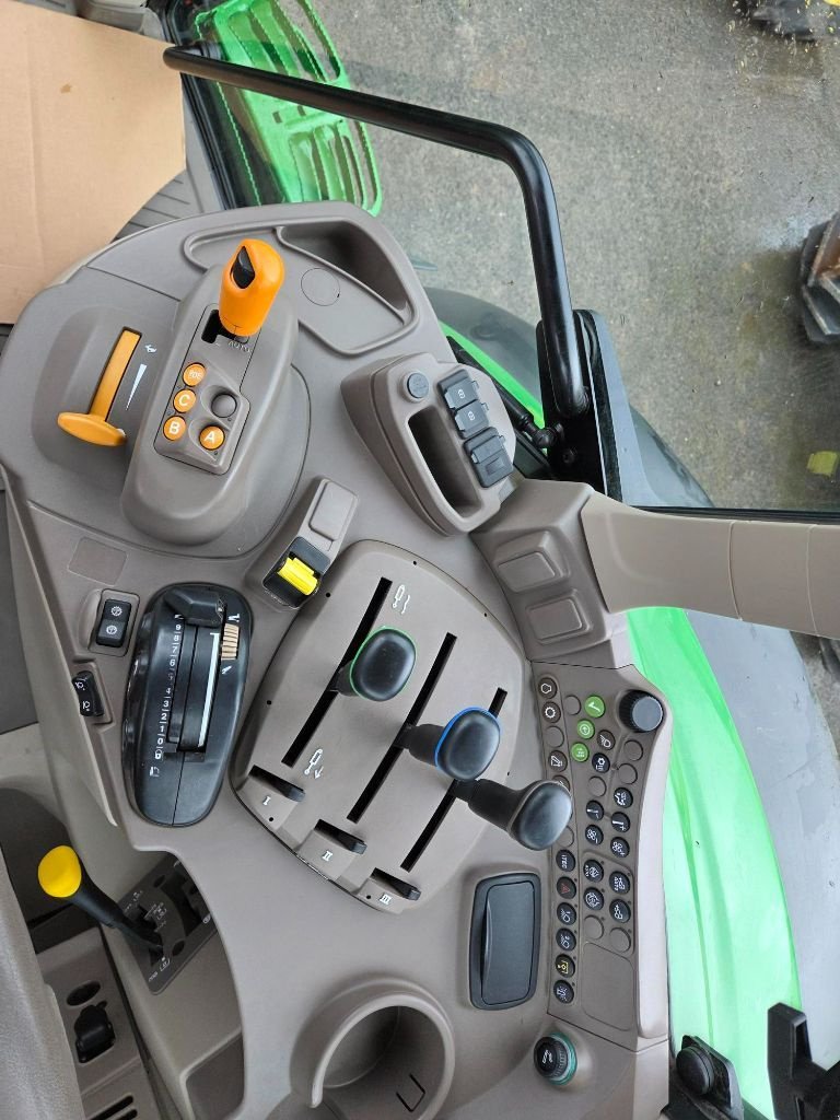 Traktor des Typs John Deere 6175M, Gebrauchtmaschine in ATHIS (Bild 8)