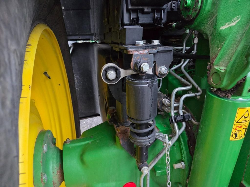 Traktor of the type John Deere 6175M, Gebrauchtmaschine in ATHIS (Picture 3)