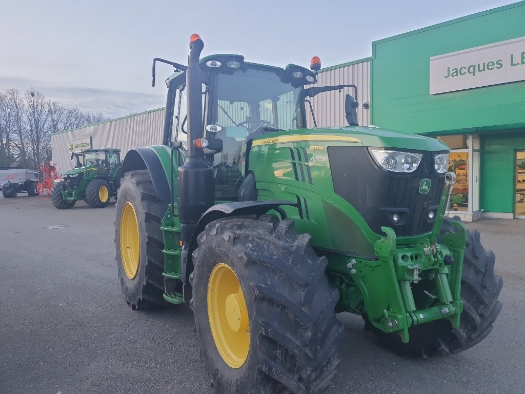 Traktor του τύπου John Deere 6175M, Gebrauchtmaschine σε MAYENNE (Φωτογραφία 1)