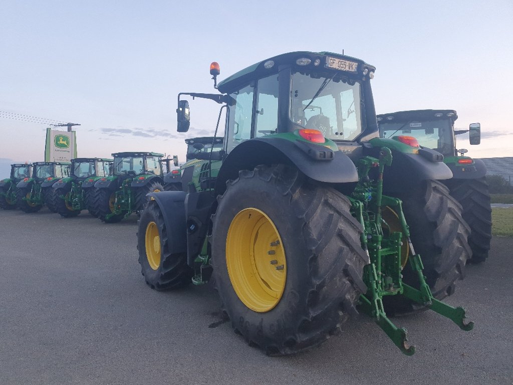 Traktor του τύπου John Deere 6175M, Gebrauchtmaschine σε MAYENNE (Φωτογραφία 4)