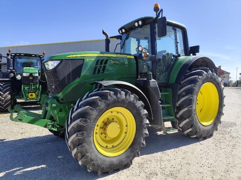 Traktor типа John Deere 6175M, Gebrauchtmaschine в CHAUMESNIL