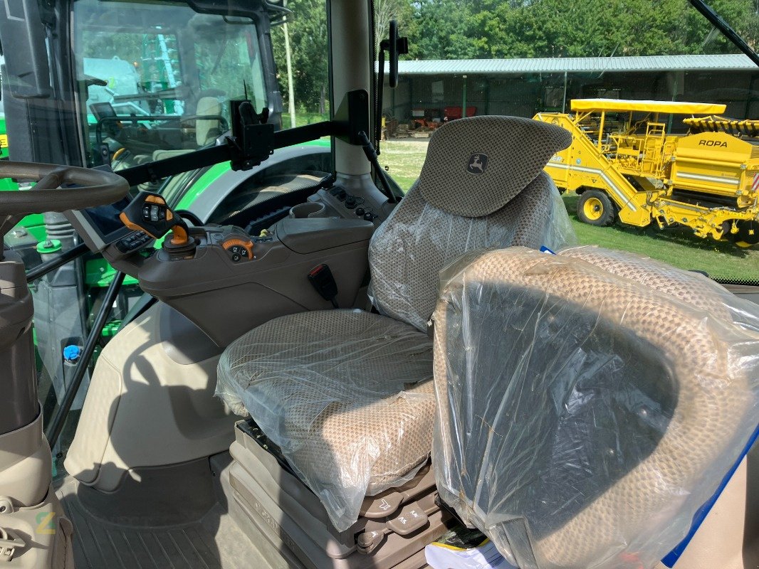 Traktor типа John Deere 6175R mit FKH/ FZW/ CommandPro, Gebrauchtmaschine в Jahnatal (Фотография 7)