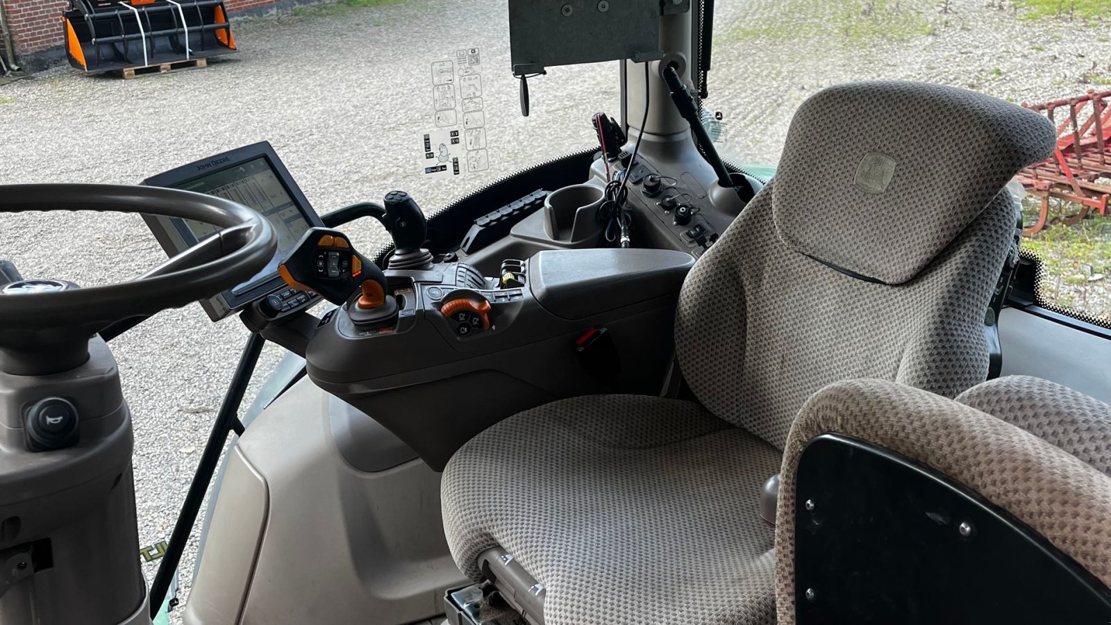 Traktor of the type John Deere 6175R, Gebrauchtmaschine in Toftlund (Picture 5)