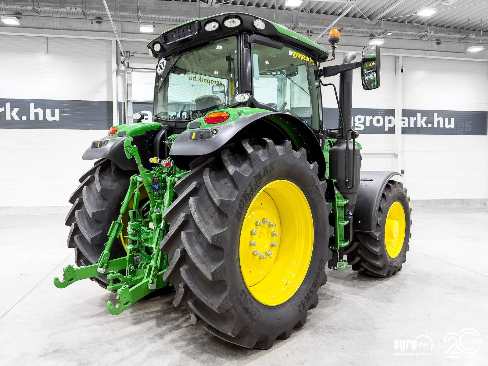 Traktor of the type John Deere 6175R, Gebrauchtmaschine in Csengele (Picture 3)