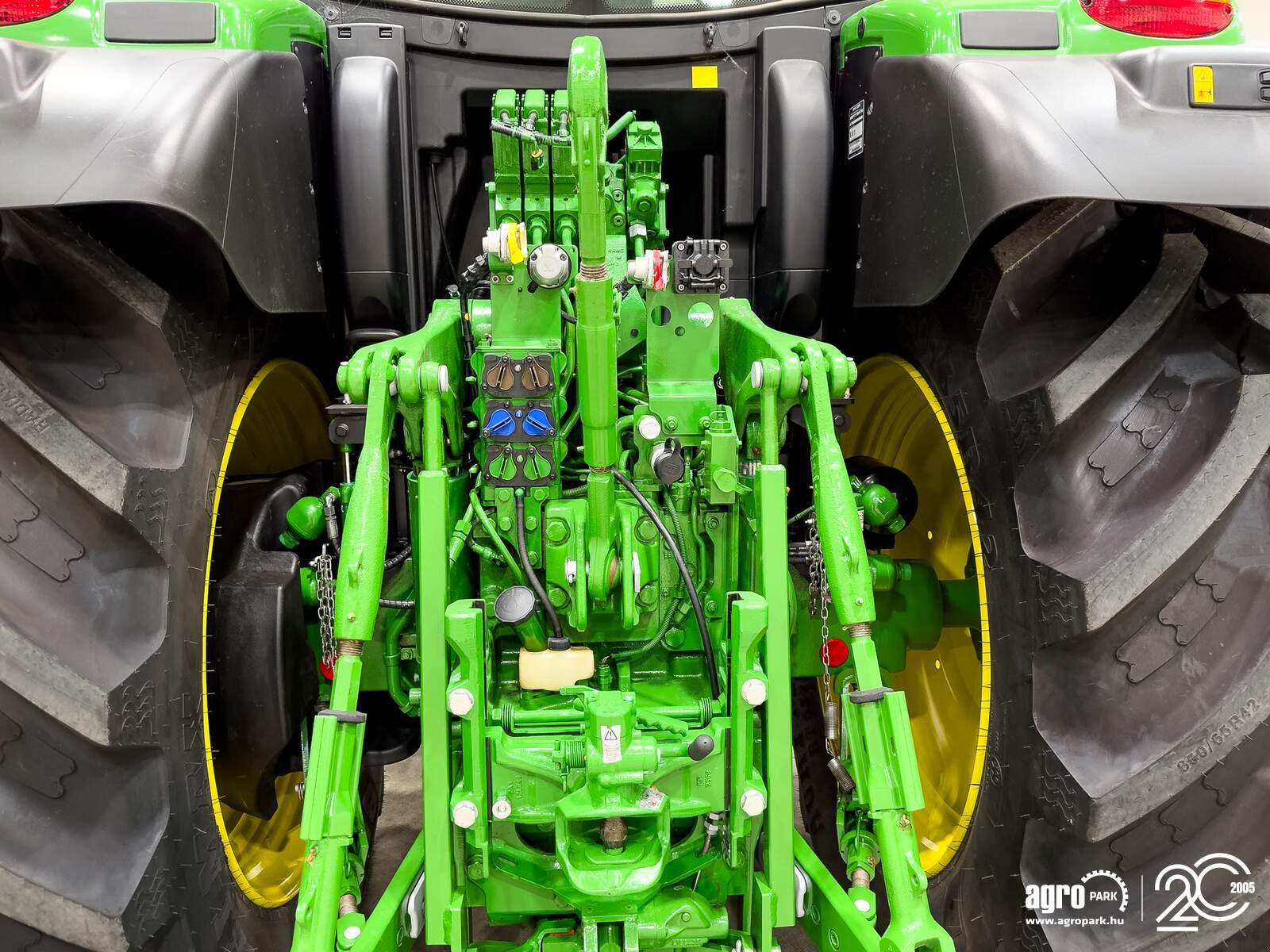 Traktor of the type John Deere 6175R, Gebrauchtmaschine in Csengele (Picture 7)