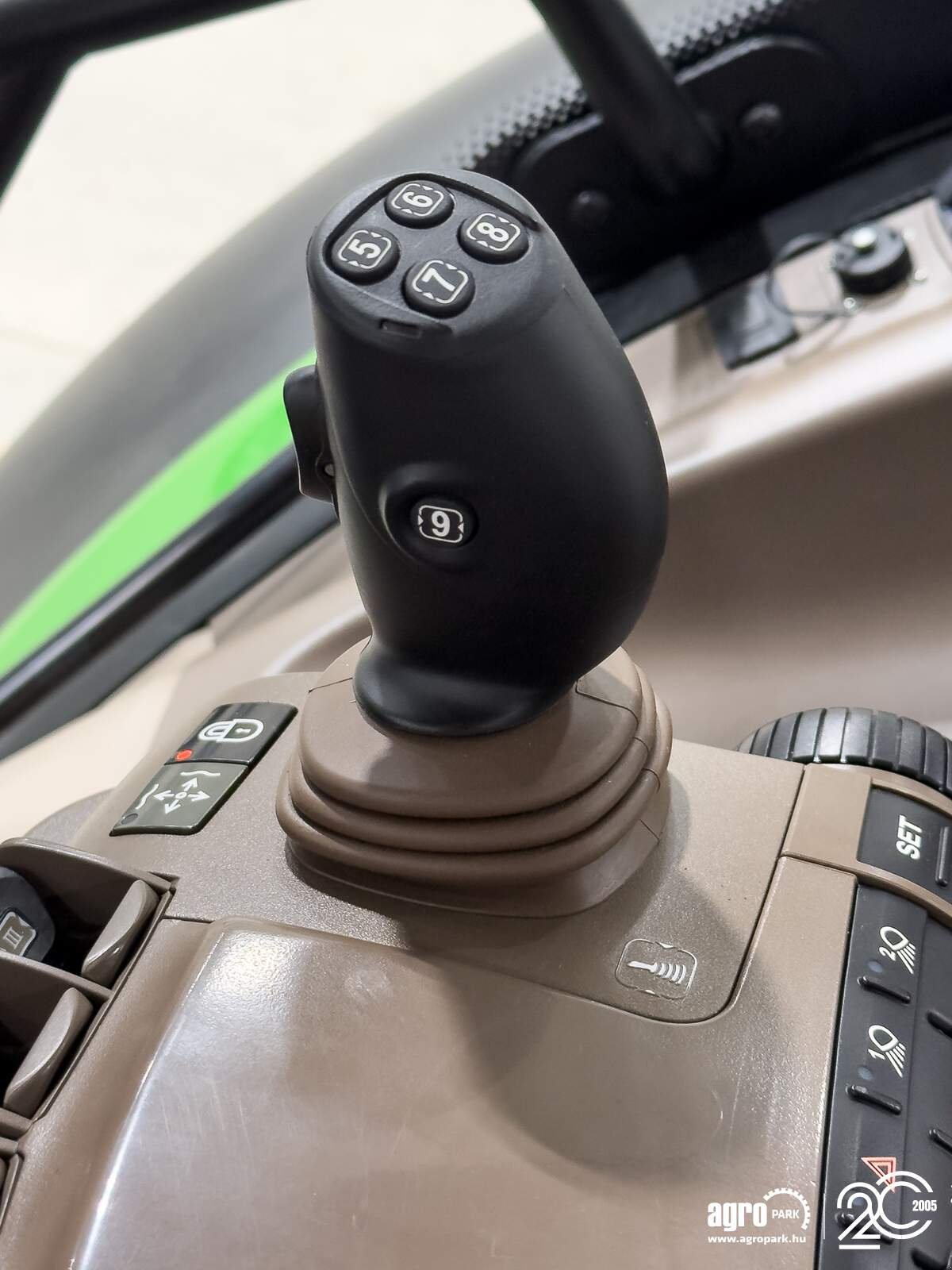 Traktor of the type John Deere 6175R, Gebrauchtmaschine in Csengele (Picture 15)