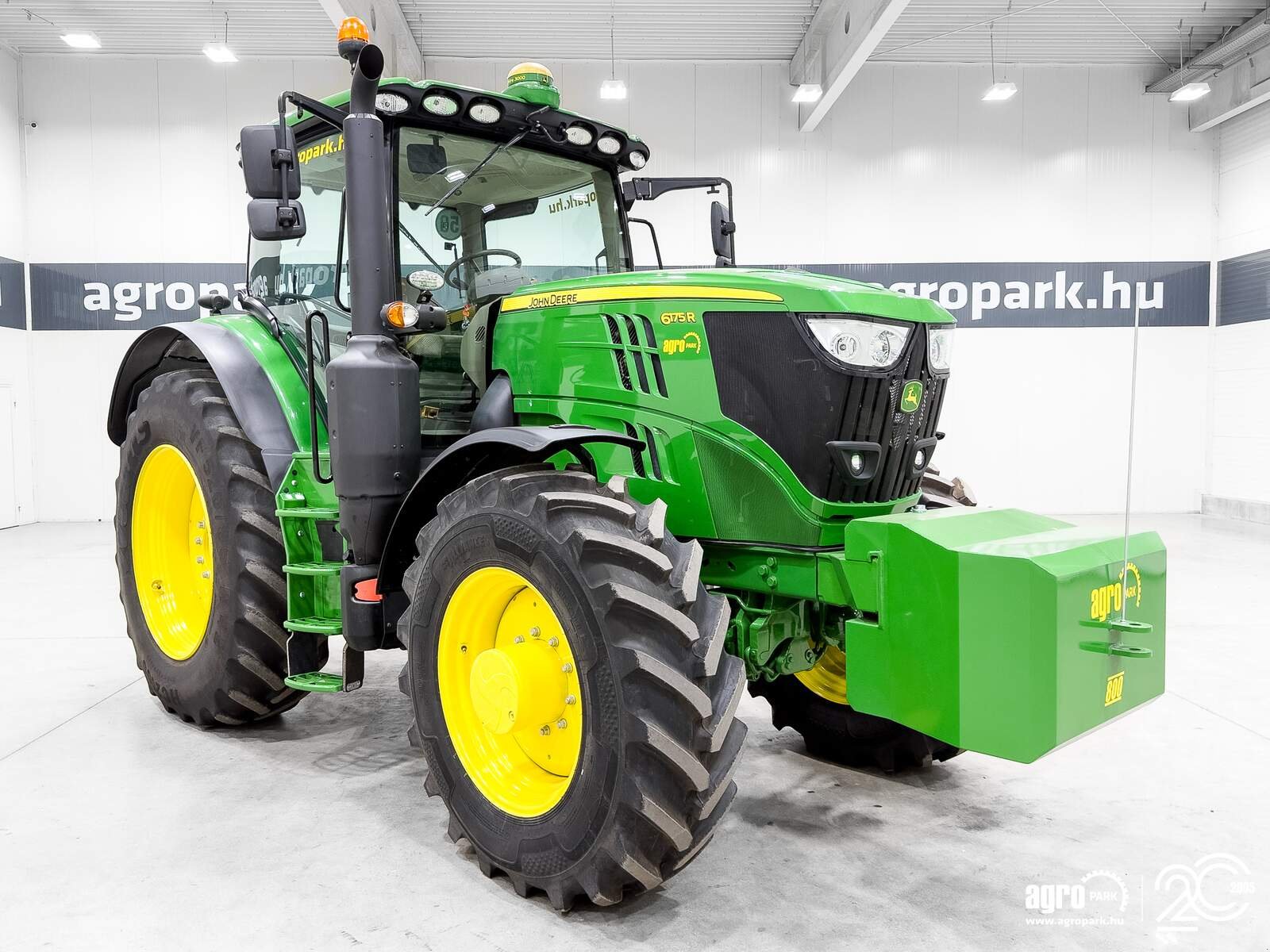 Traktor of the type John Deere 6175R, Gebrauchtmaschine in Csengele (Picture 2)