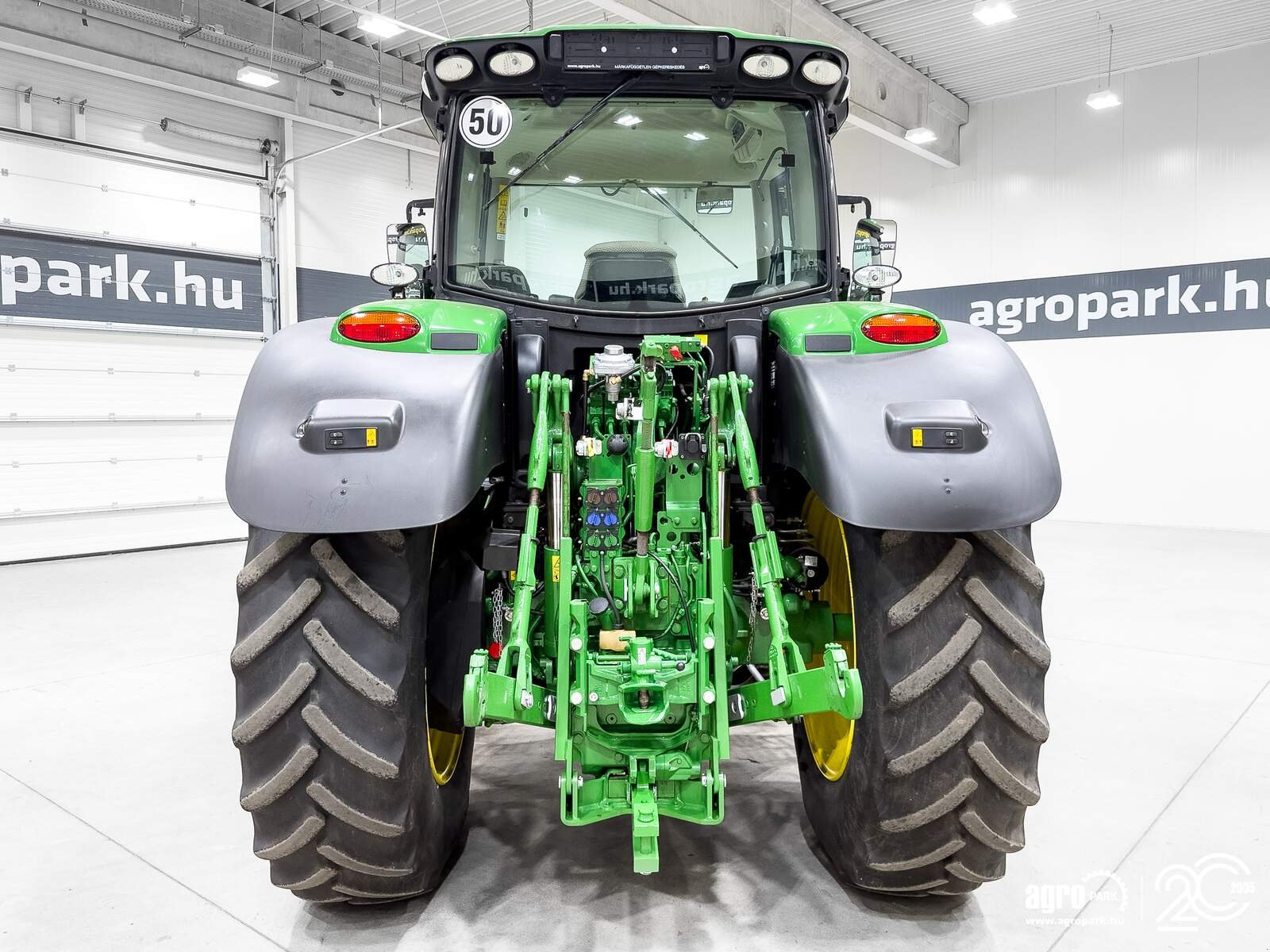 Traktor of the type John Deere 6175R, Gebrauchtmaschine in Csengele (Picture 5)