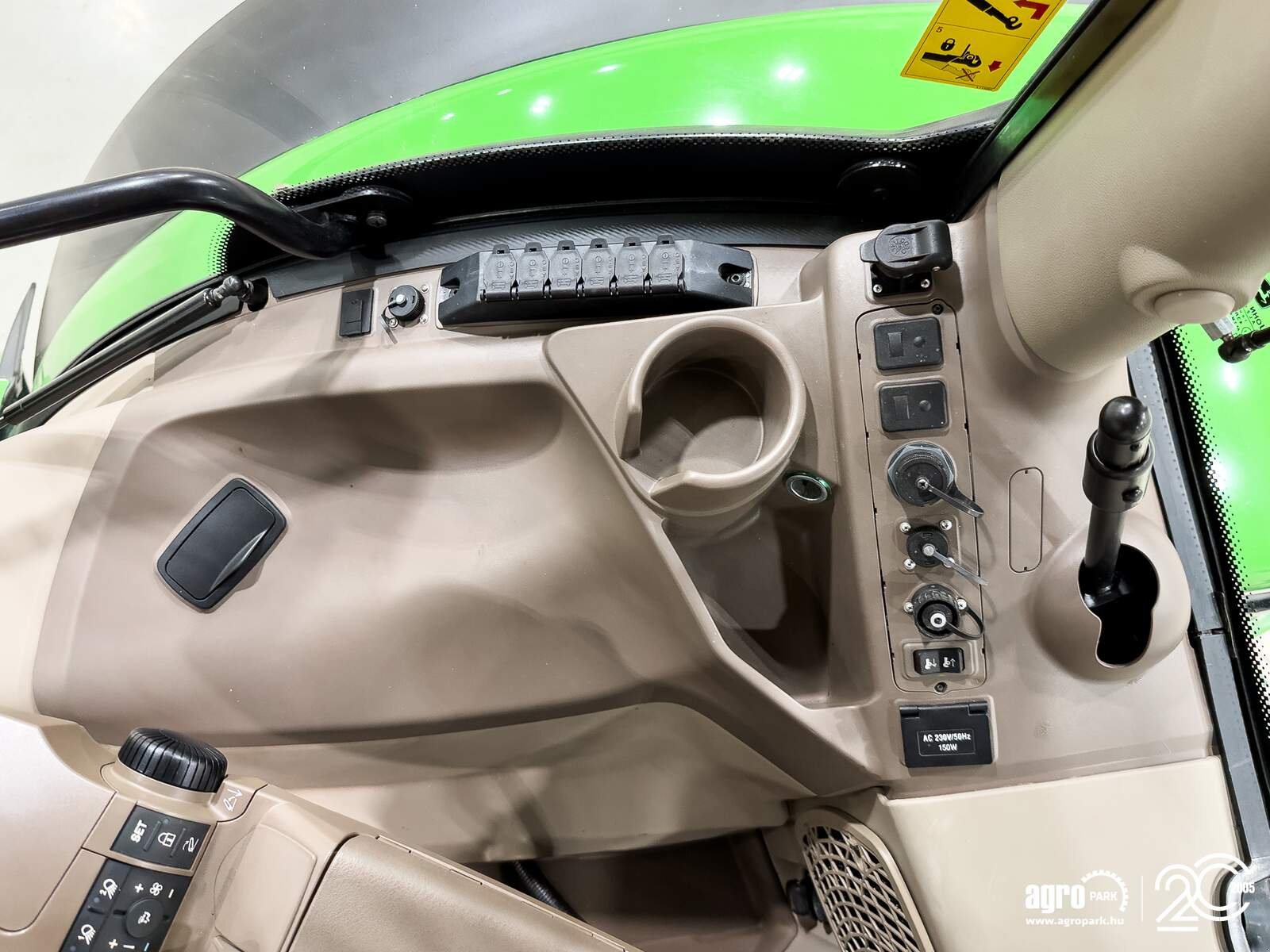 Traktor of the type John Deere 6175R, Gebrauchtmaschine in Csengele (Picture 22)