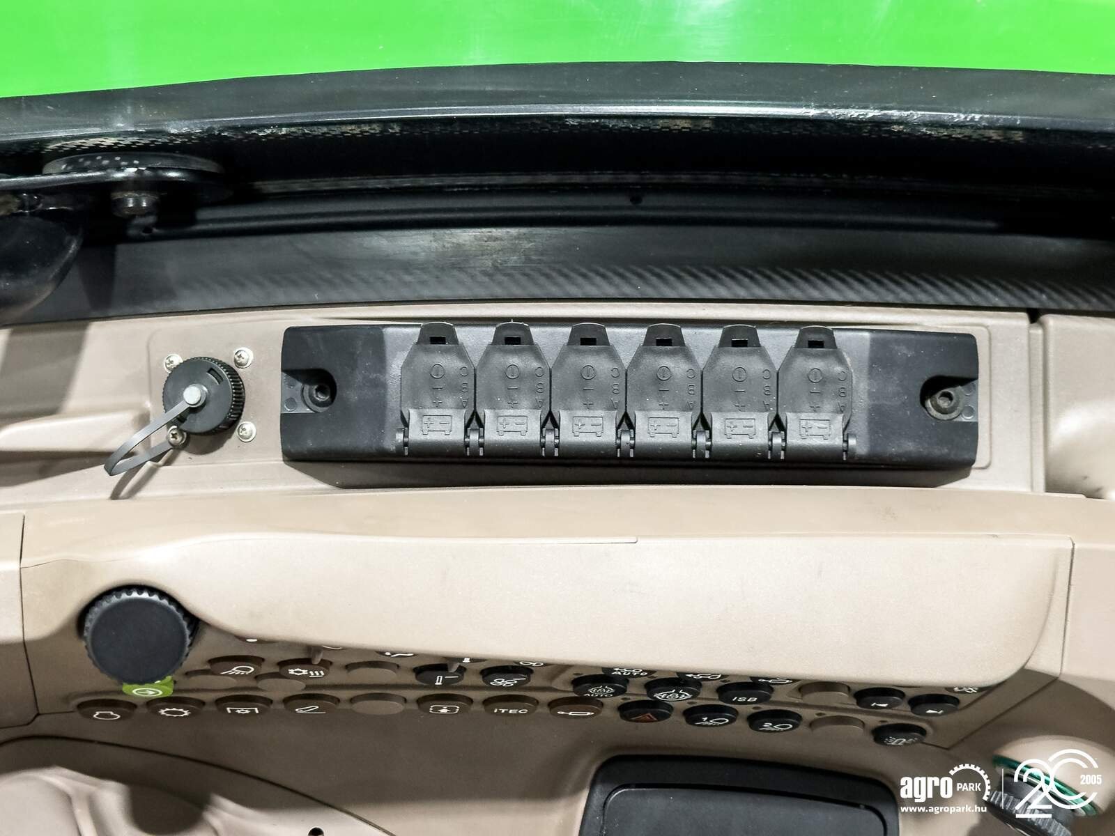 Traktor typu John Deere 6175R, Gebrauchtmaschine w Csengele (Zdjęcie 19)