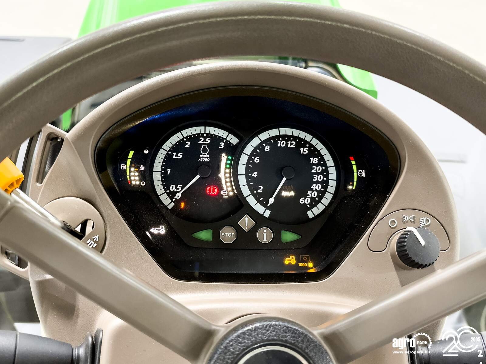 Traktor typu John Deere 6175R, Gebrauchtmaschine w Csengele (Zdjęcie 26)