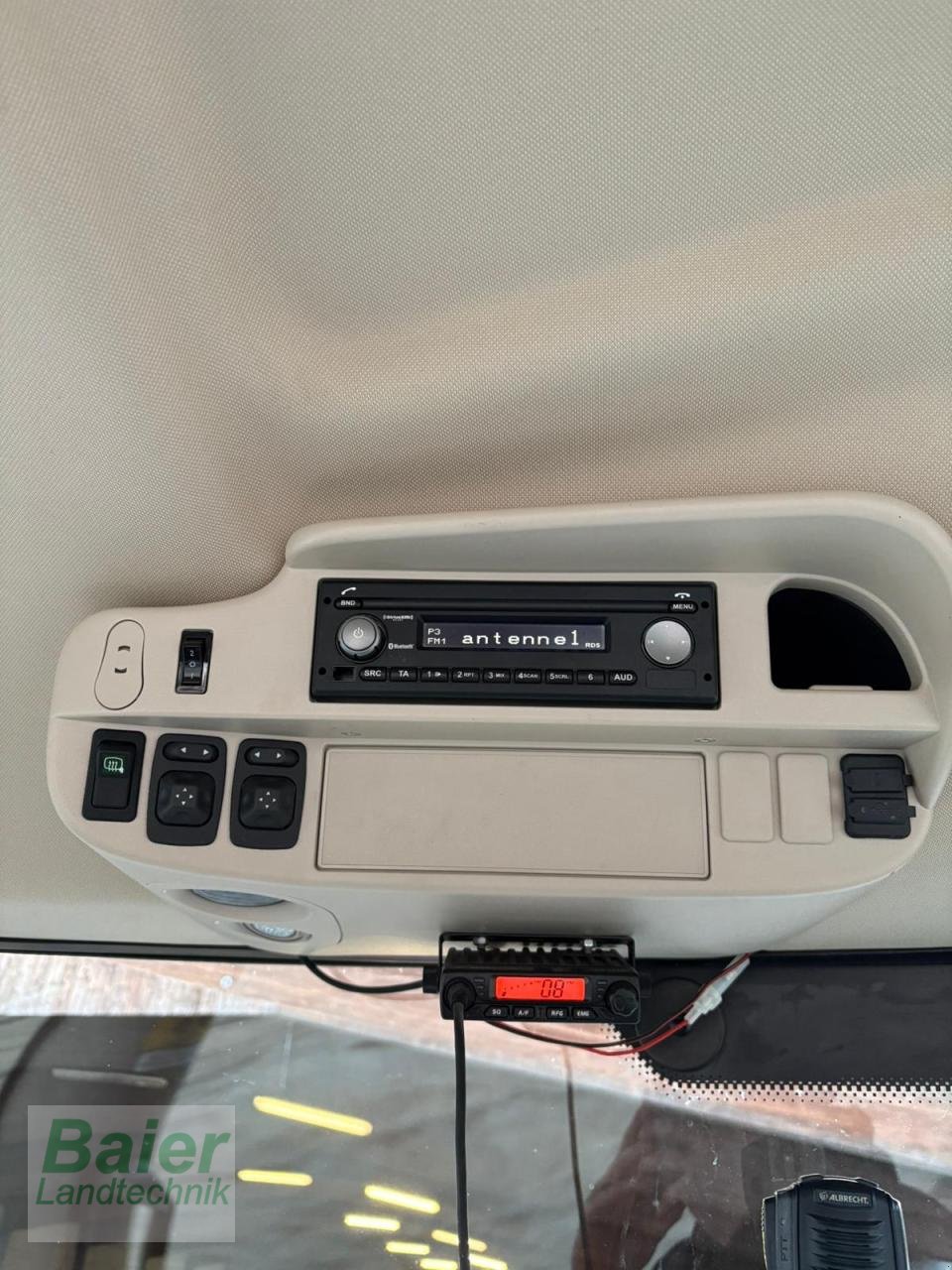 Traktor des Typs John Deere 6175R, Gebrauchtmaschine in OBERNDORF-HOCHMOESSINGEN (Bild 21)