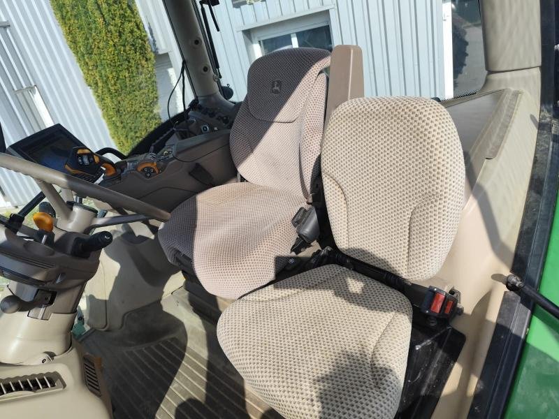 Traktor типа John Deere 6175R, Gebrauchtmaschine в SAINT GENEST D'AMBIERE (Фотография 8)