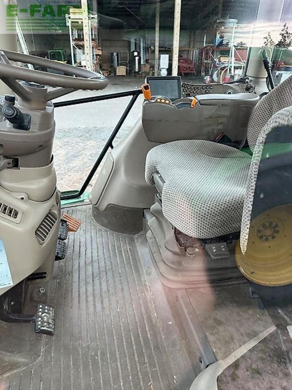 Traktor типа John Deere 6175r, Gebrauchtmaschine в NEUENDORF AM SPECK (Фотография 7)