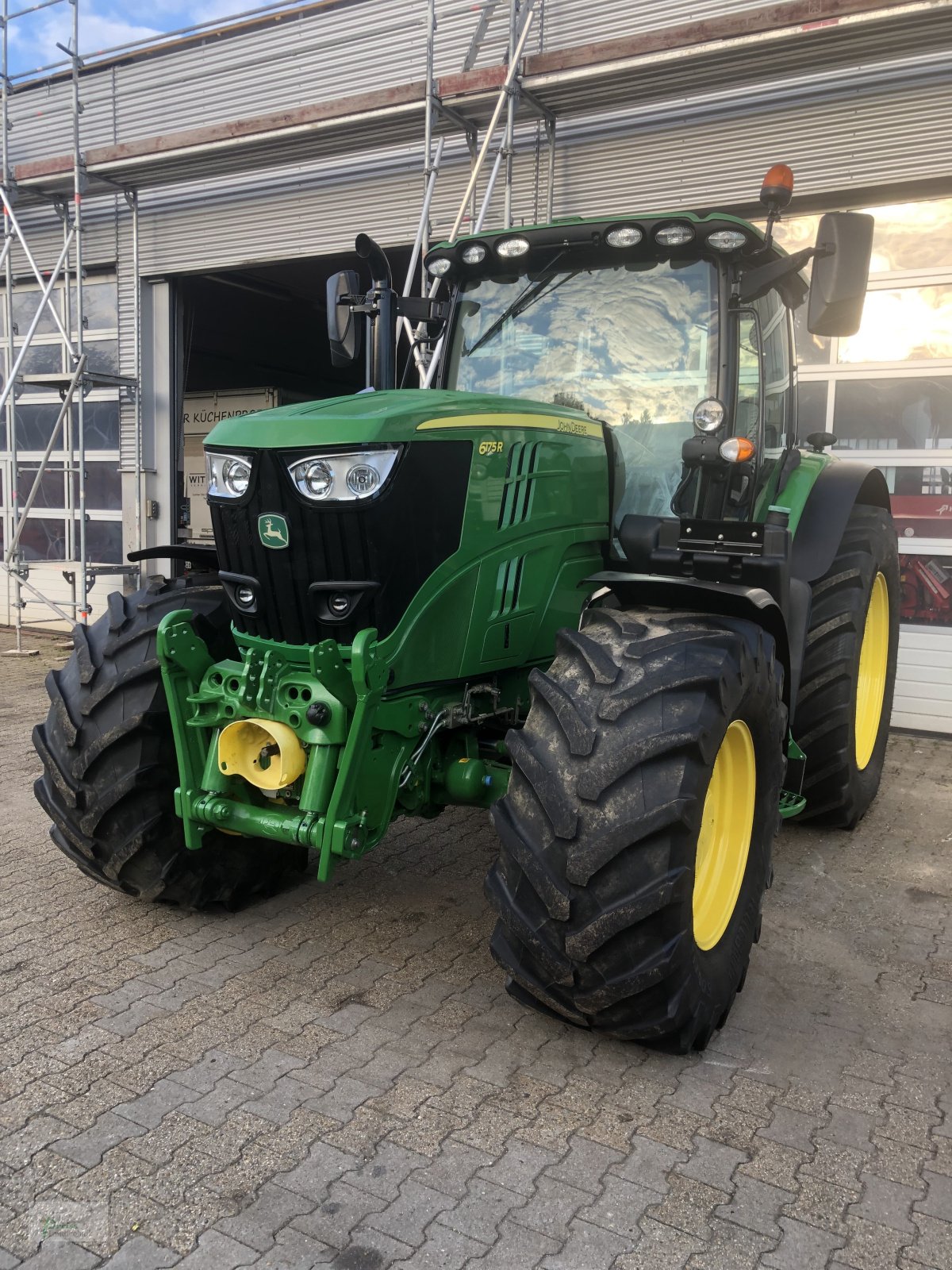 Traktor typu John Deere 6175R, Gebrauchtmaschine v Bad Kötzting (Obrázek 1)