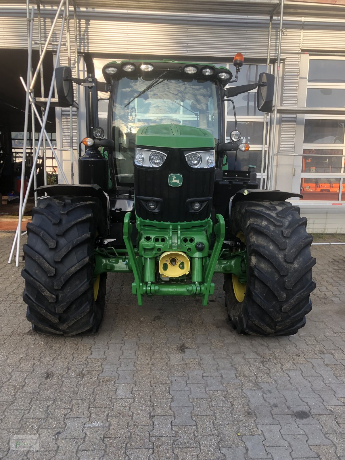 Traktor typu John Deere 6175R, Gebrauchtmaschine v Bad Kötzting (Obrázek 2)