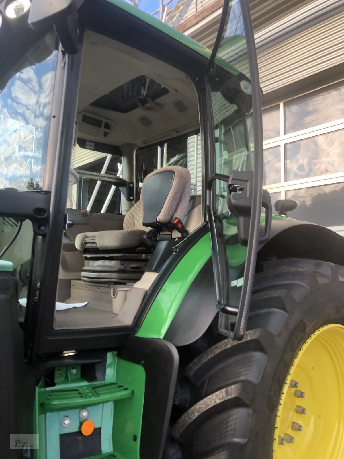 Traktor typu John Deere 6175R, Gebrauchtmaschine v Bad Kötzting (Obrázek 5)