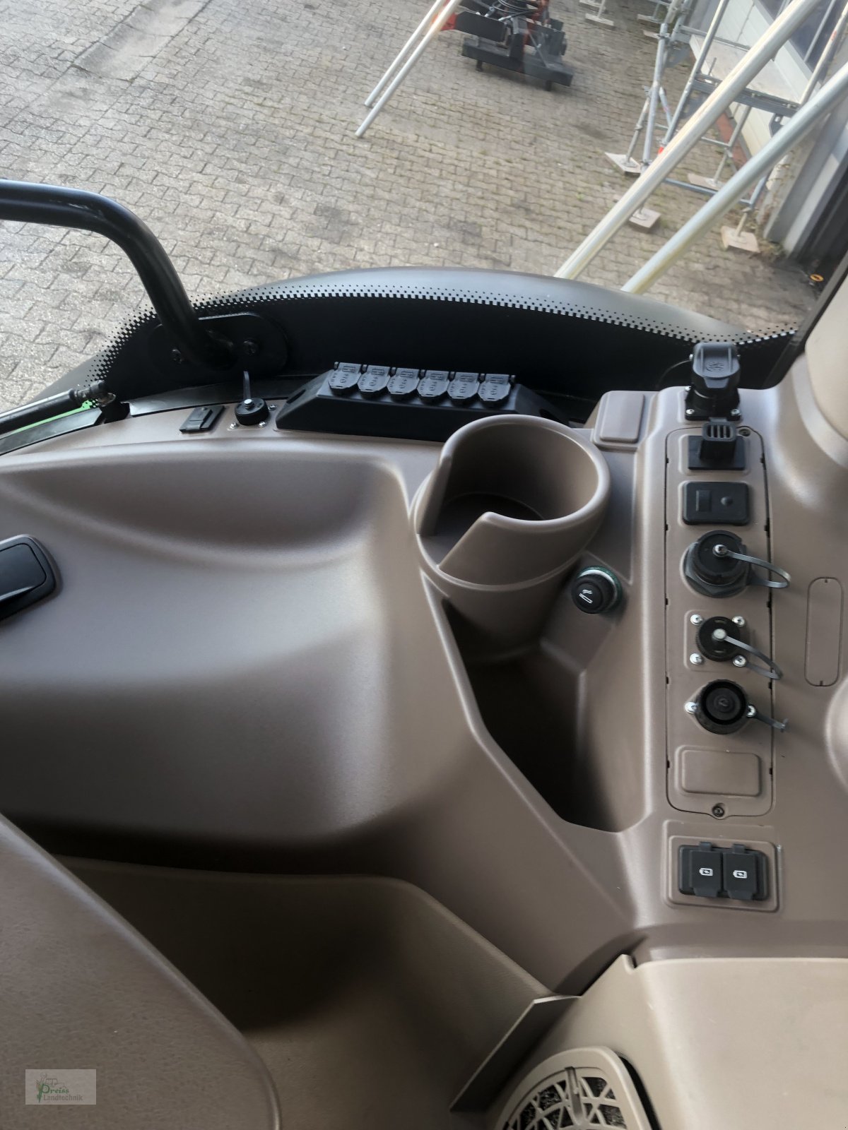 Traktor typu John Deere 6175R, Gebrauchtmaschine v Bad Kötzting (Obrázek 10)