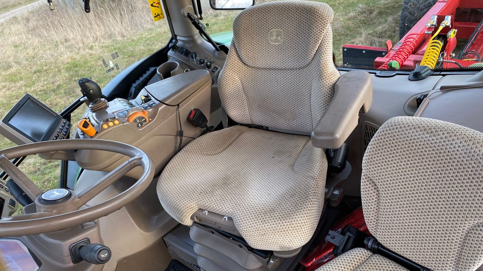 Traktor от тип John Deere 6175R, Gebrauchtmaschine в Bredsten (Снимка 6)