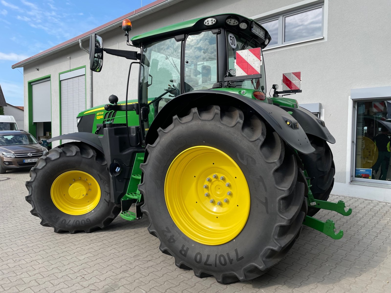 Traktor des Typs John Deere 6175R, Gebrauchtmaschine in Burglengenfeld (Bild 2)