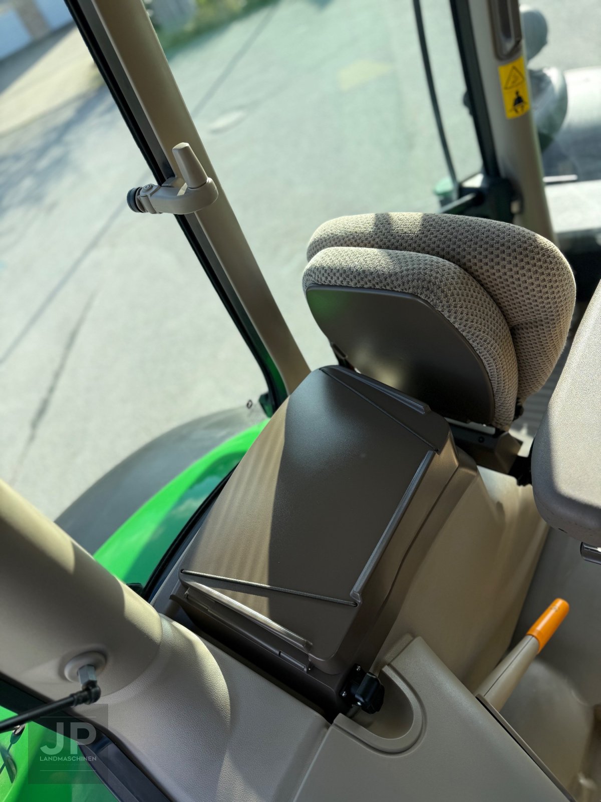 Traktor типа John Deere 6175R, Gebrauchtmaschine в Kastl (Фотография 30)