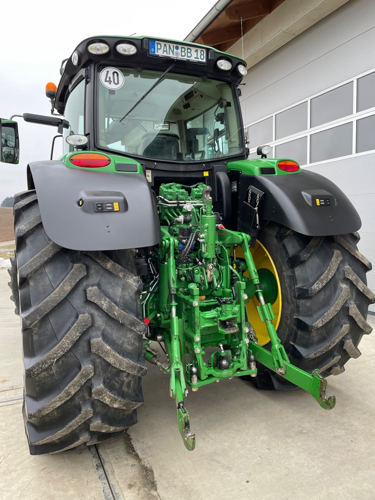 Traktor типа John Deere 6175R, Gebrauchtmaschine в Rimbach (Фотография 9)