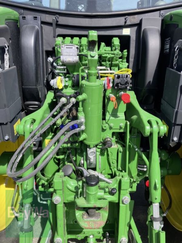 Traktor des Typs John Deere 6185 R ULTIMATE, Gebrauchtmaschine in Waldkirchen (Bild 12)
