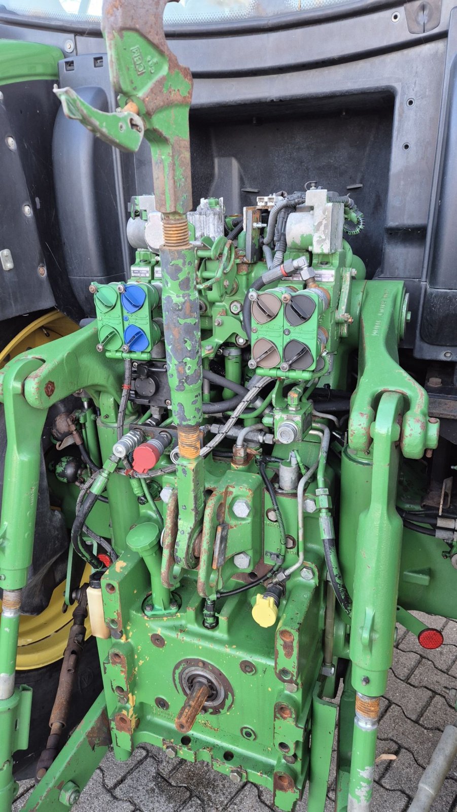 Traktor des Typs John Deere 6190R AP 50 Fronthef TLS HCS, Gebrauchtmaschine in Schoonebeek (Bild 7)