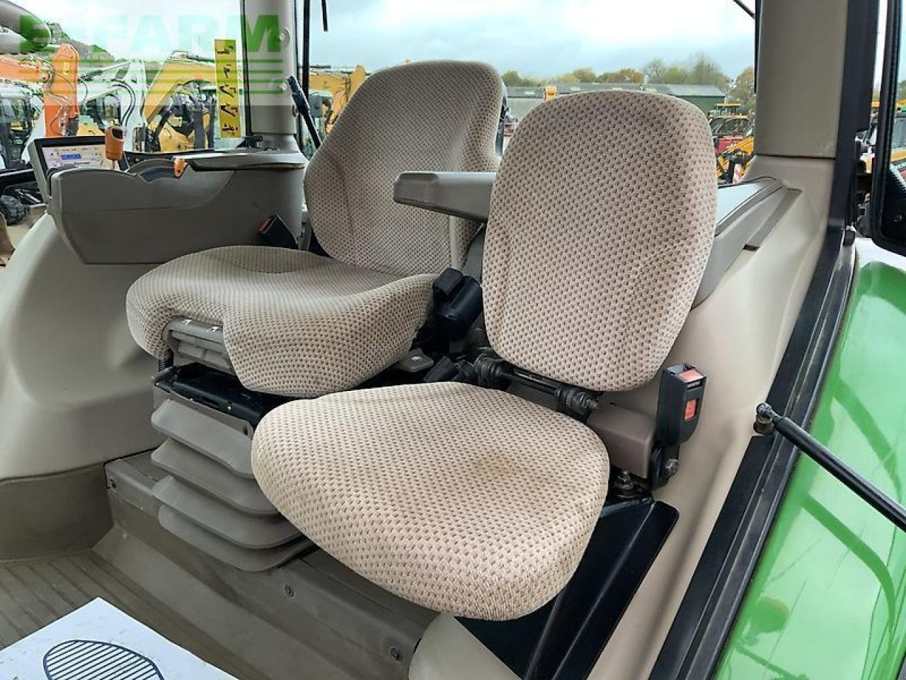 Traktor of the type John Deere 6190r tractor (st24931), Gebrauchtmaschine in SHAFTESBURY (Picture 17)