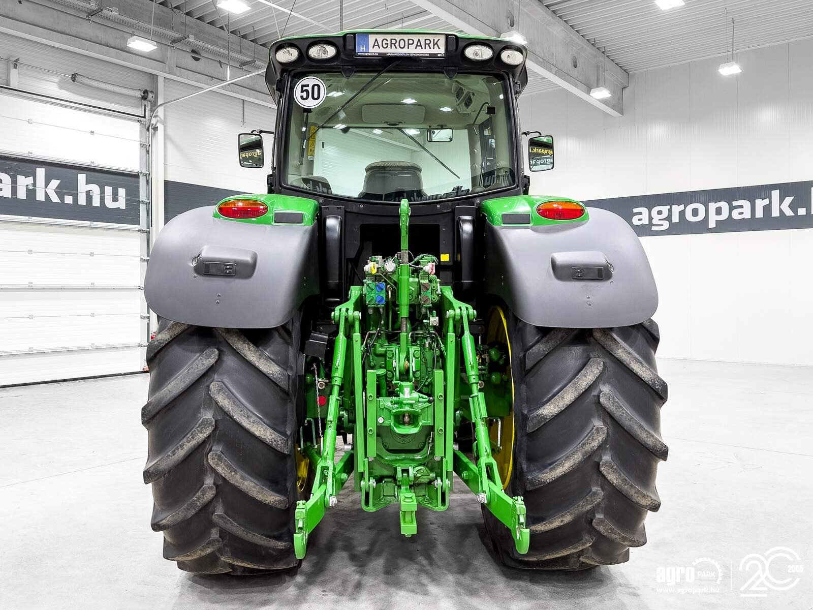 Traktor of the type John Deere 6190R, Gebrauchtmaschine in Csengele (Picture 5)