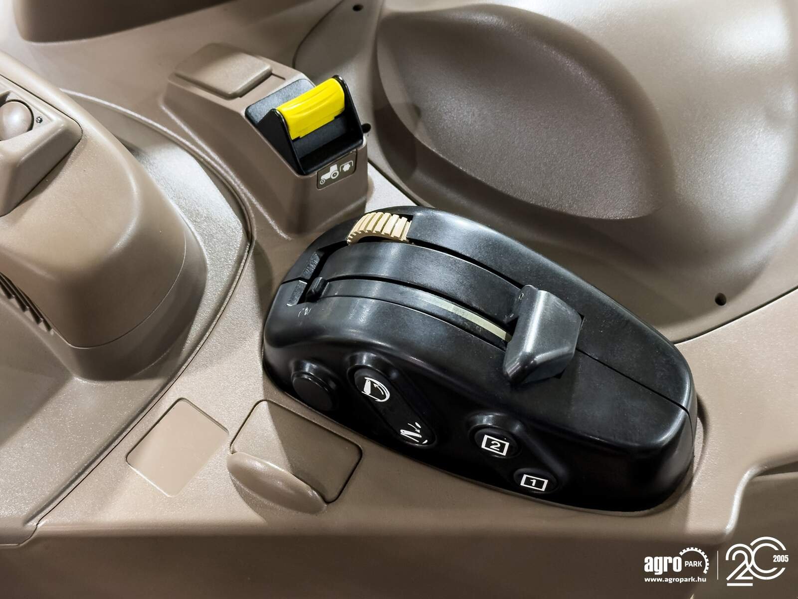 Traktor of the type John Deere 6190R, Gebrauchtmaschine in Csengele (Picture 15)