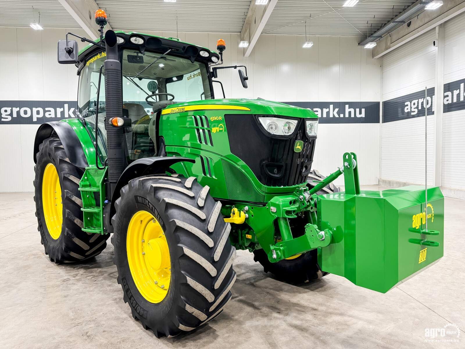 Traktor типа John Deere 6190R, Gebrauchtmaschine в Csengele (Фотография 2)