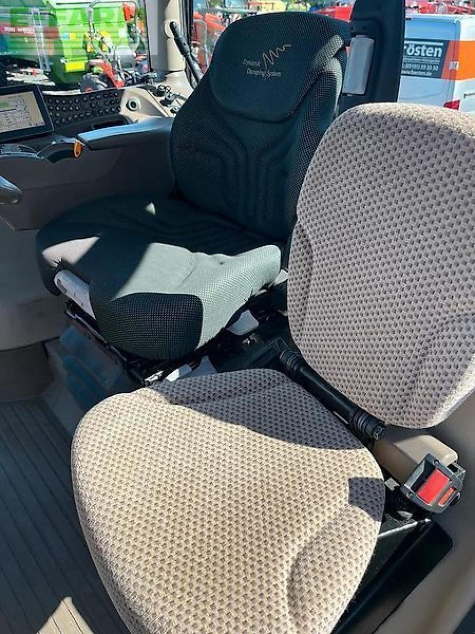 Traktor типа John Deere 6190r, Gebrauchtmaschine в HEMMINGEN (Фотография 16)