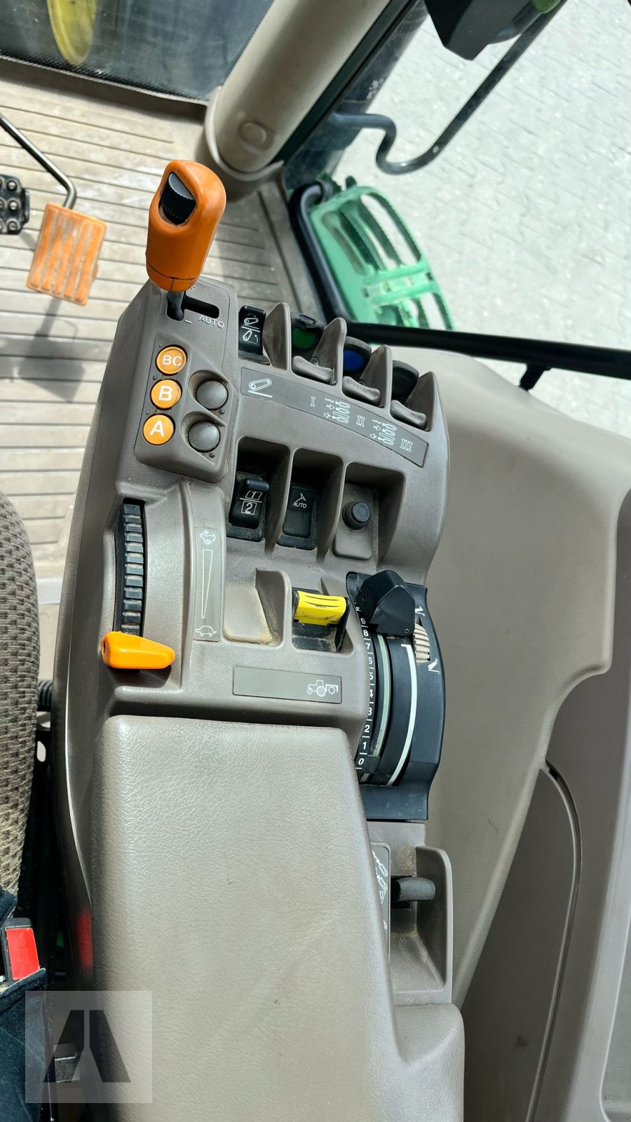 Traktor типа John Deere 6190R, Gebrauchtmaschine в Regensburg (Фотография 22)