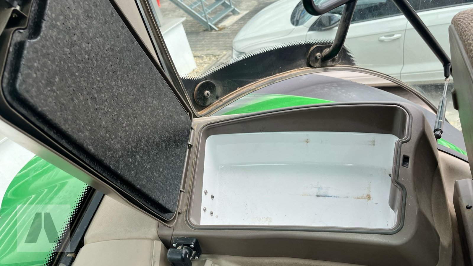 Traktor типа John Deere 6190R, Gebrauchtmaschine в Regensburg (Фотография 23)