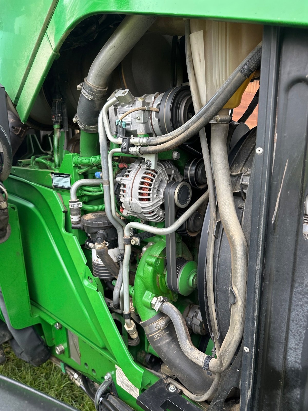 Traktor van het type John Deere 6190R, Gebrauchtmaschine in Stephanskirchen (Foto 12)