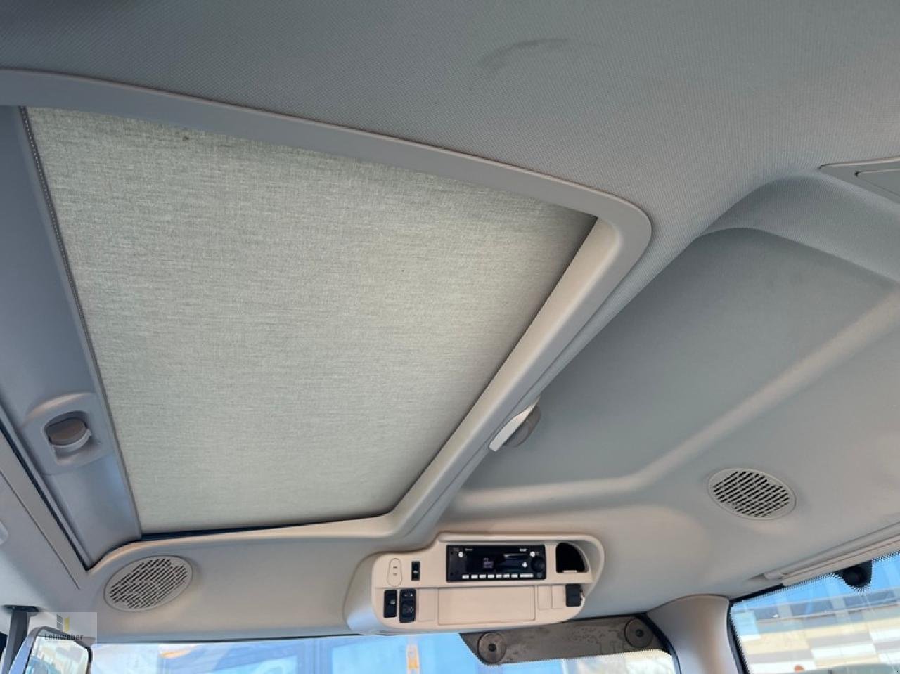 Traktor типа John Deere 6195 R, Gebrauchtmaschine в Neuhof - Dorfborn (Фотография 11)