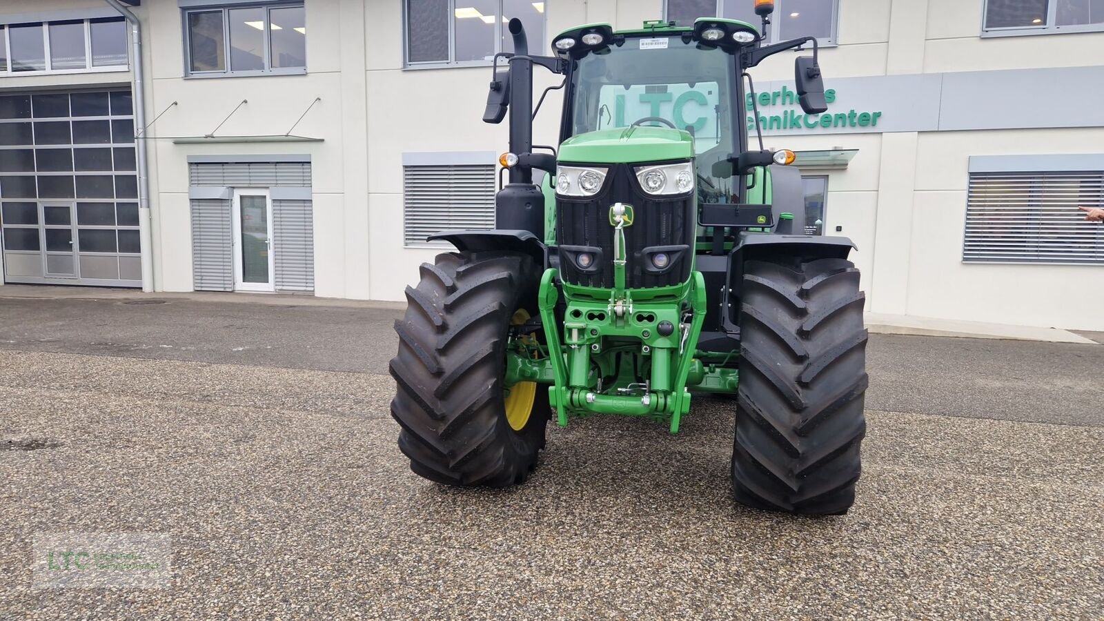 Traktor del tipo John Deere 6195M, Neumaschine In Korneuburg (Immagine 7)