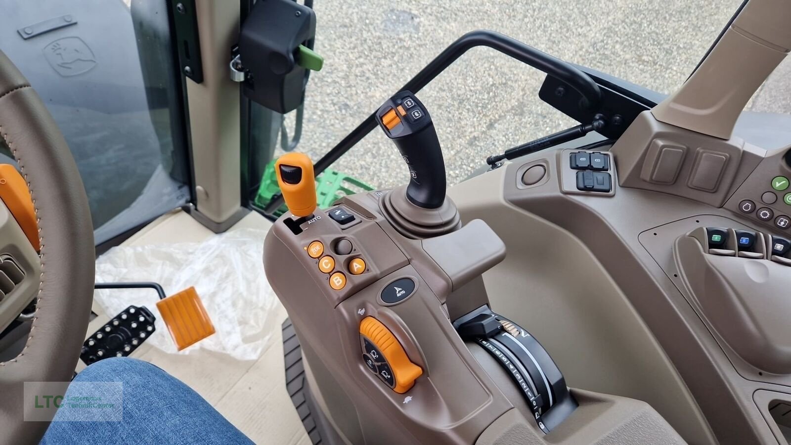 Traktor del tipo John Deere 6195M, Neumaschine In Korneuburg (Immagine 23)