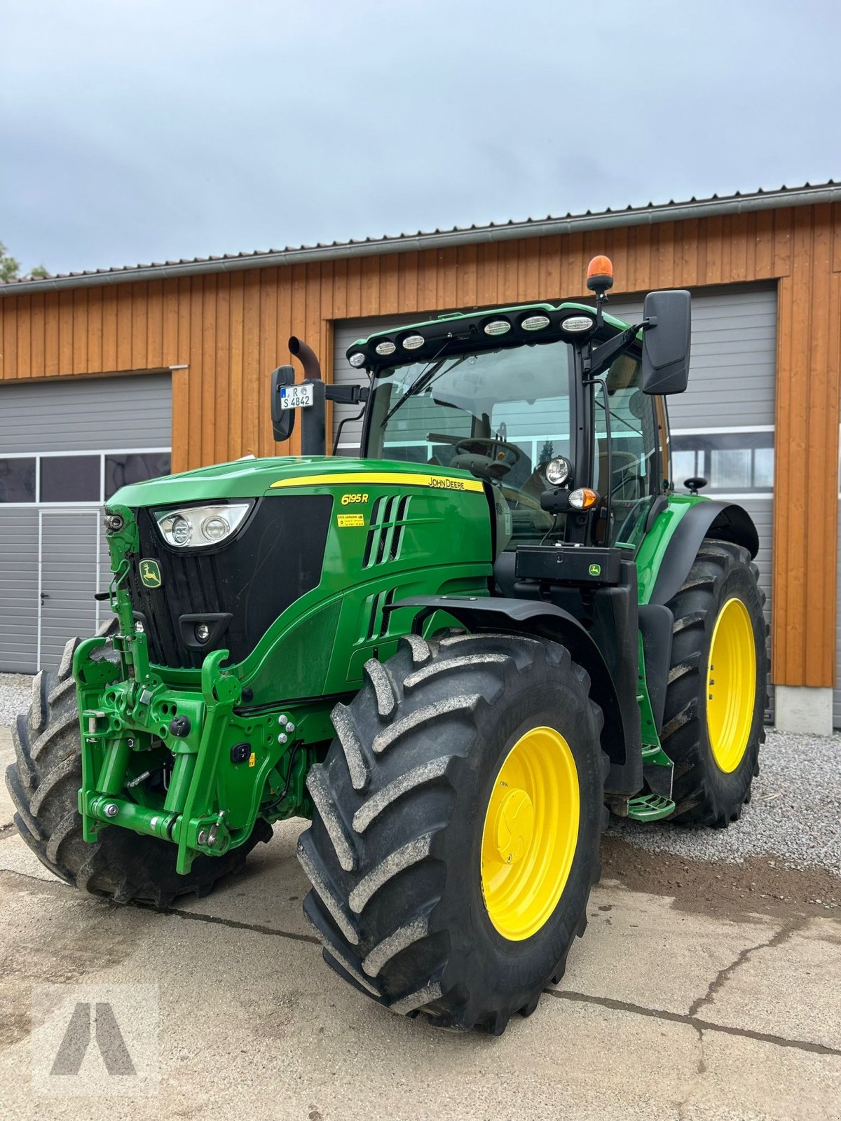 Traktor Türe ait John Deere 6195R 6195 R, Gebrauchtmaschine içinde Regensburg (resim 1)