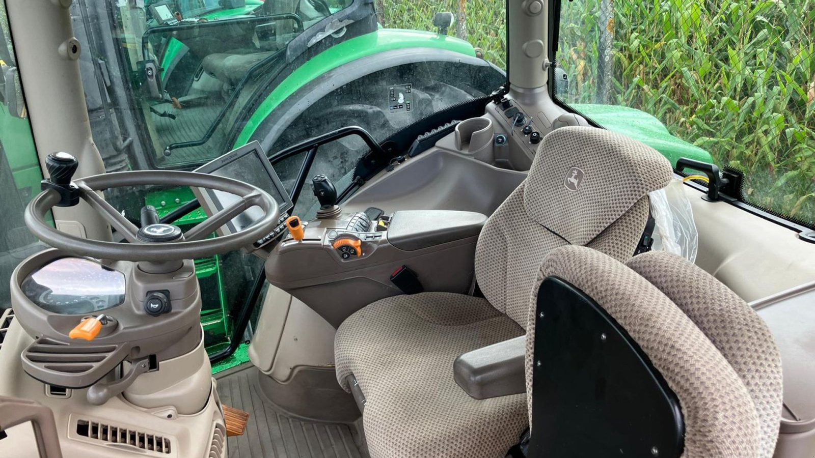 Traktor des Typs John Deere 6195R GPS klar. AutoPower. Affjedret foraksel., Gebrauchtmaschine in Kolding (Bild 4)