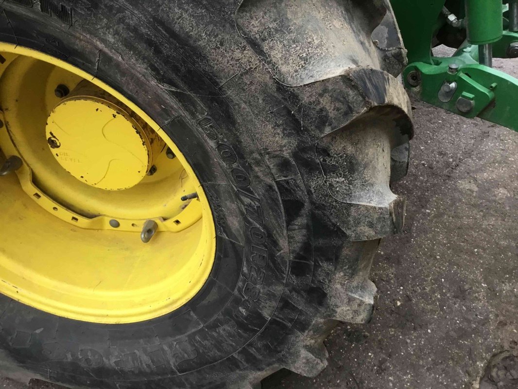 Traktor of the type John Deere 6195R MY17 AP 40, Gebrauchtmaschine in Neubrandenburg (Picture 7)